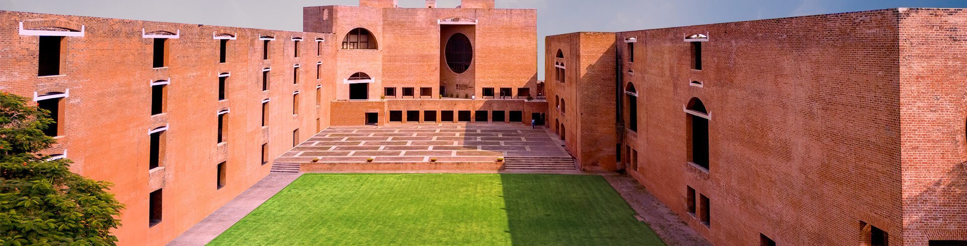 IIM Ahmedabad campus